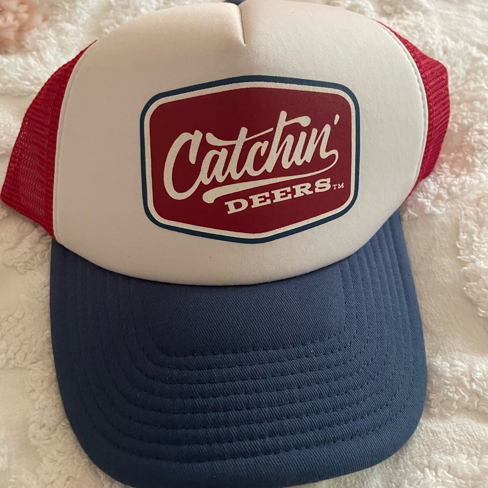 Bundle of 2 trucker hats